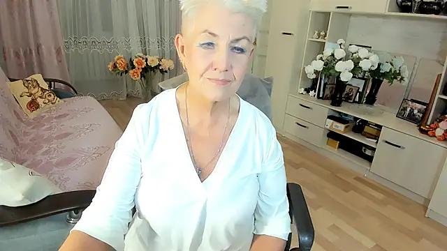 HotandMature online show from December 2025 02:12:02 PM