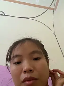 viluna online show from October 2025 04:43:02 AM