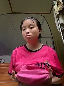 viluna online show from November 2025 02:12:01 AM