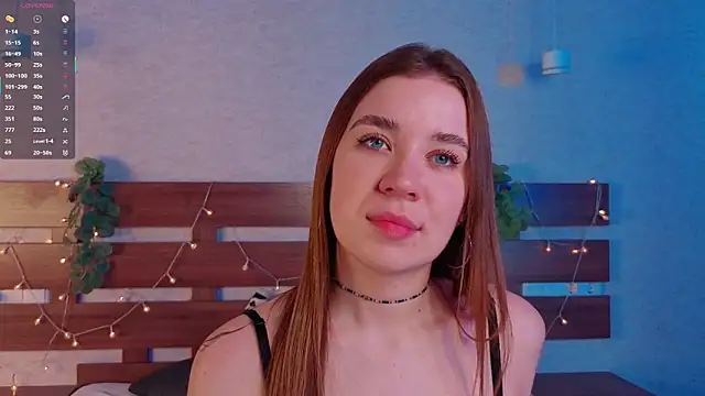 Snapshot of KarenGibbs chatting on November 2025 06:57:02 AM KarenGibbs online show from November 2025 06:57:02 AM