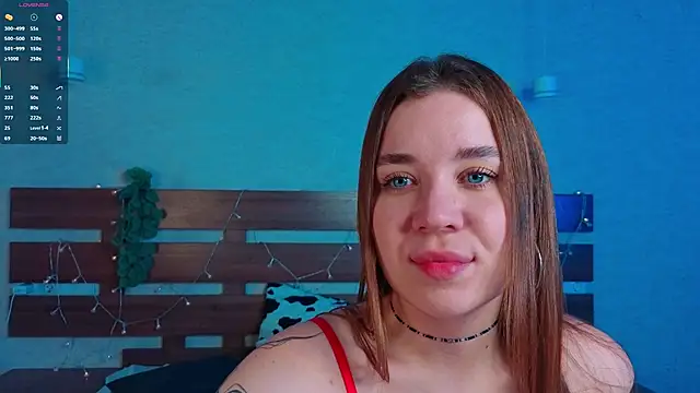 Snapshot of KarenGibbs chatting on November 2025 07:06:02 AM KarenGibbs online show from November 2025 07:06:02 AM