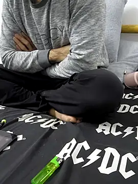 yazinyazin1 online show from November 2025 02:10:02 AM