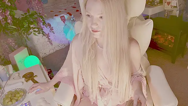 Snapshot of Talulaa chatting on February 2026 08:49:02 PM Talulaa online show from February 2026 08:49:02 PM