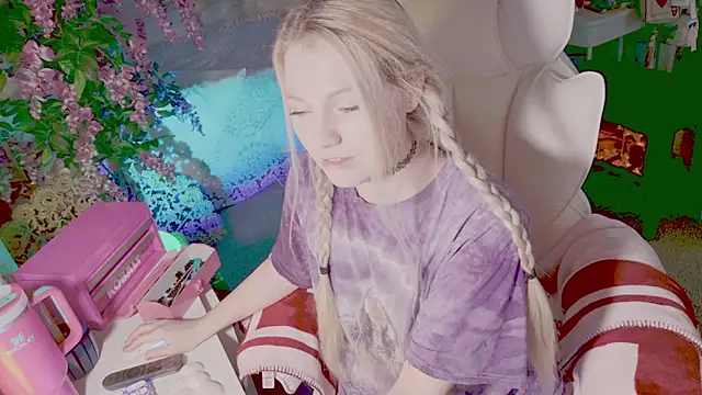 Snapshot of Talulaa chatting on February 2026 08:39:01 PM Talulaa online show from February 2026 08:39:01 PM