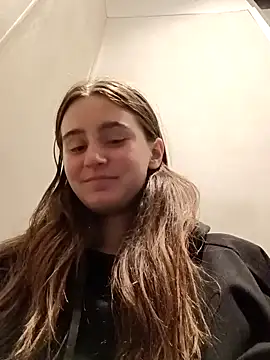 freakylittlebitch69 online show from September 2025 12:06:01 PM