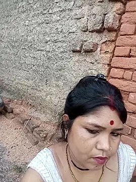 Snapshot of Priya_tyagi chatting on September 2025 12:15:01 PM Priya tyagi online show from September 2025 12:15:01 PM