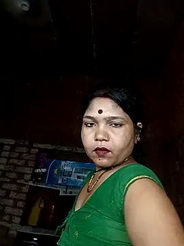 Snapshot of Priya_tyagi chatting on September 2025 12:21:01 AM Priya tyagi online show from September 2025 12:21:01 AM