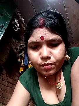 Snapshot of Priya_tyagi chatting on October 2025 10:57:02 AM Priya tyagi online show from October 2025 10:57:02 AM