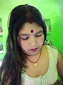 Snapshot of Priya_tyagi chatting on October 2025 10:38:01 AM Priya tyagi online show from October 2025 10:38:01 AM