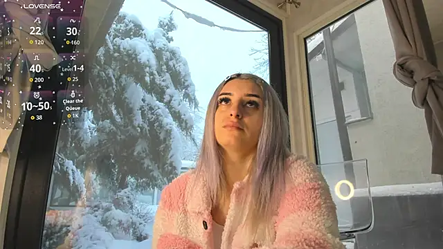 Snapshot of Ella_Vee chatting on February 2026 05:58:02 AM Ella Vee online show from February 2026 05:58:02 AM