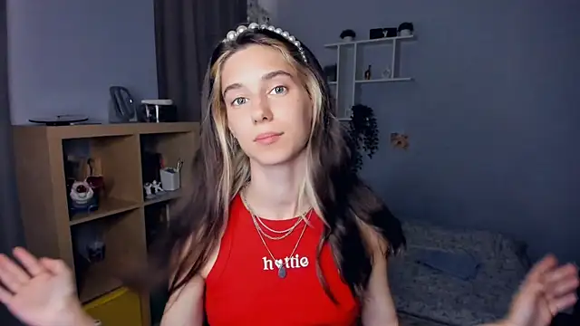 AntonettaTarring online show from September 2025 07:30:01 AM