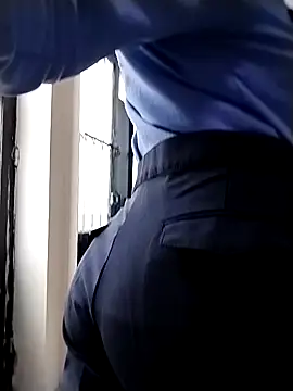 Snapshot of CRISTAL__11 chatting on September 2025 02:39:02 PM CRISTAL 11 online show from September 2025 02:39:02 PM