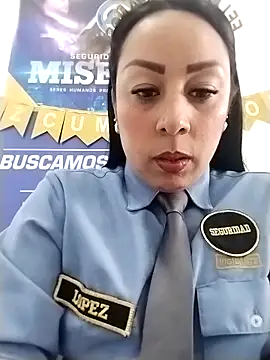 Snapshot of CRISTAL__11 chatting on November 2025 01:51:01 PM CRISTAL 11 online show from November 2025 01:51:01 PM