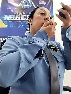 Snapshot of CRISTAL__11 chatting on November 2025 01:17:02 PM CRISTAL 11 online show from November 2025 01:17:02 PM