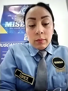 Snapshot of CRISTAL__11 chatting on November 2025 12:15:02 PM CRISTAL 11 online show from November 2025 12:15:02 PM