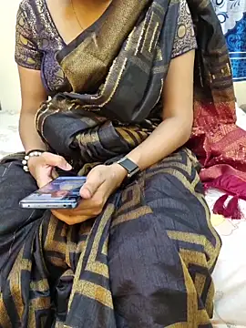 Snapshot of hot_spicey chatting on May 2026 05:43:01 PM hot spicey online show from May 2026 05:43:01 PM