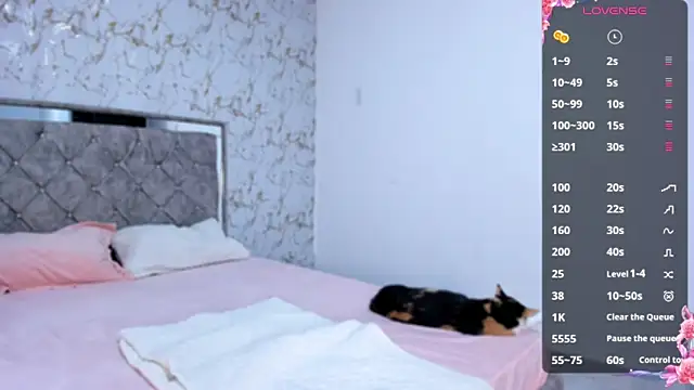 Layla fontainex x online show from October 2025 02:40:02 PM