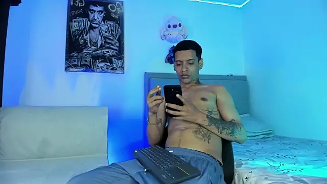 Snapshot of twinkDuohot chatting on June 2026 11:07:01 PM twinkDuohot online show from June 2026 11:07:01 PM