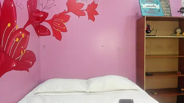 ValentinaLuxee online show from October 2025 08:06:02 PM
