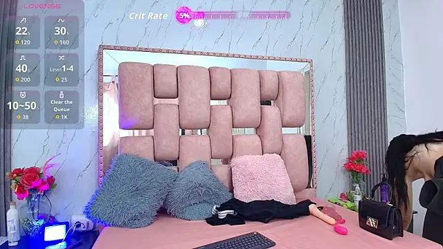 SofiaSommers online show from September 2025 07:14:01 PM