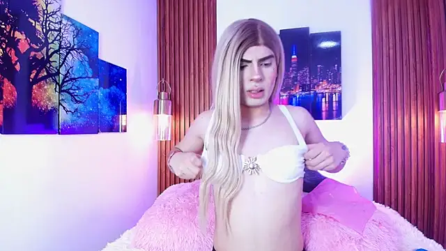 Emily Vaughan online show from September 2025 03:30:01 AM