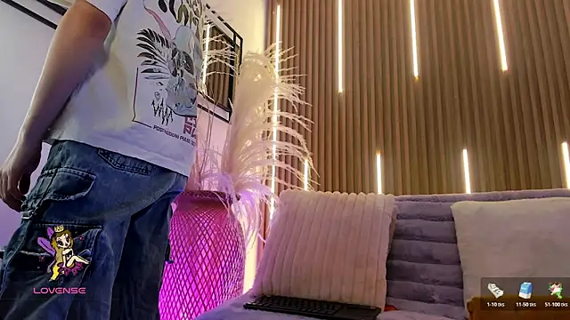 ArianaSantana online show from November 2025 12:48:01 PM