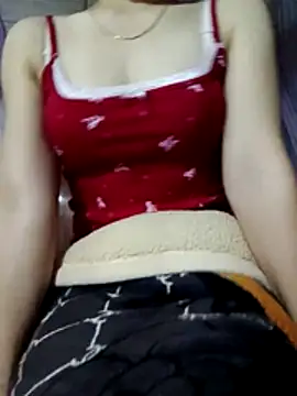 Snapshot of LucyyLy chatting on December 2025 11:37:01 AM LucyyLy online show from December 2025 11:37:01 AM