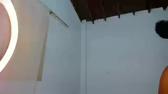 Snapshot of CAROLINNAGOMEZ chatting on November 2025 12:42:01 AM CAROLINNAGOMEZ online show from November 2025 12:42:01 AM