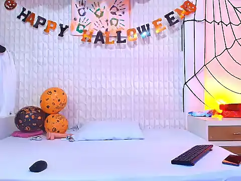 LuigiMarchetti online show from October 2025 07:38:02 PM