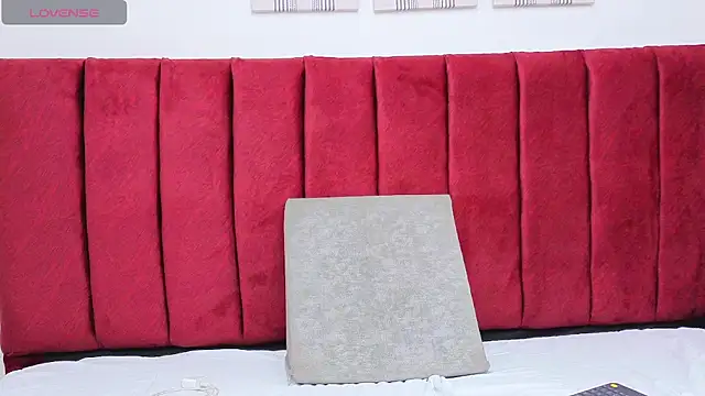 Veronica Mae online show from September 2025 04:12:02 AM