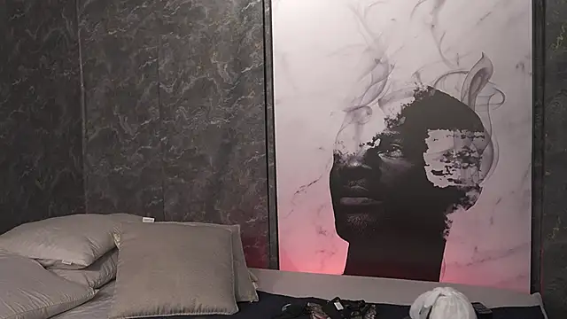 Tayler Kim online show from September 2025 12:05:02 PM