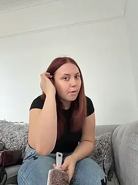 RoseMaee online show from October 2025 12:25:01 PM