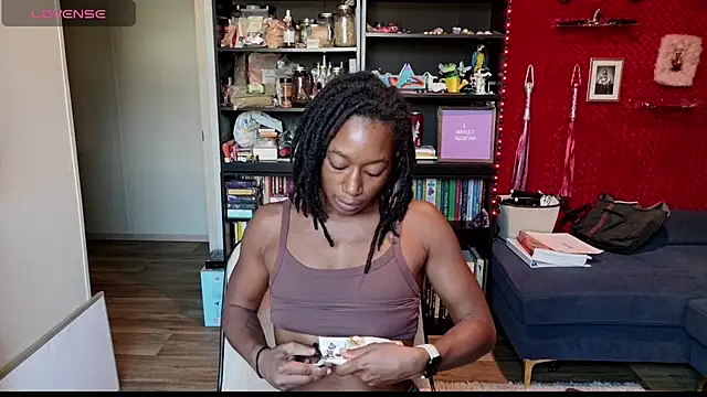 MarleyAquafina online show from November 2025 02:06:01 PM