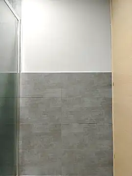 Snapshot of SquirtQueen__ chatting on October 2025 07:04:02 PM SquirtQueen online show from October 2025 07:04:02 PM