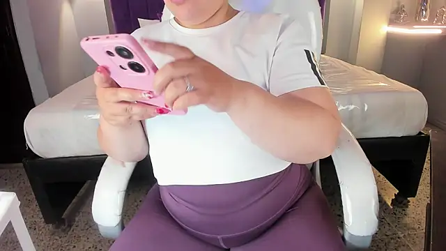 Snapshot of Miss_Francheska chatting on June 2026 11:56:02 AM Miss Francheska online show from June 2026 11:56:02 AM