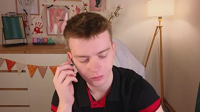 Snapshot of happy_de1mos chatting on October 2025 09:41:01 PM happy de1mos online show from October 2025 09:41:01 PM