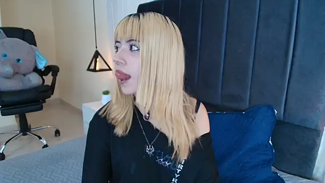 IvyBelle  online show from January 2026 11:27:02 AM