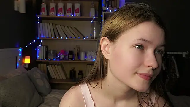 LynHillaire online show from February 2026 11:28:02 AM