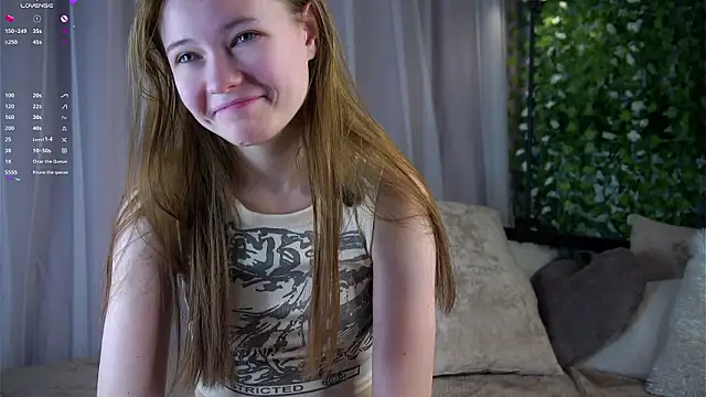 LynHillaire online show from February 2026 12:26:01 PM