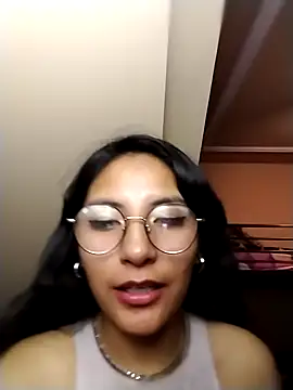 Snapshot of Regina_Shine chatting on December 2025 08:30:02 AM Regina Shine online show from December 2025 08:30:02 AM