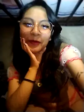 Snapshot of Regina_Shine chatting on February 2026 12:19:02 AM Regina Shine online show from February 2026 12:19:02 AM