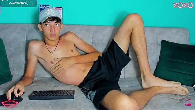 Snapshot of Maikol_Ortiz chatting on October 2025 12:37:01 PM Maikol Ortiz online show from October 2025 12:37:01 PM