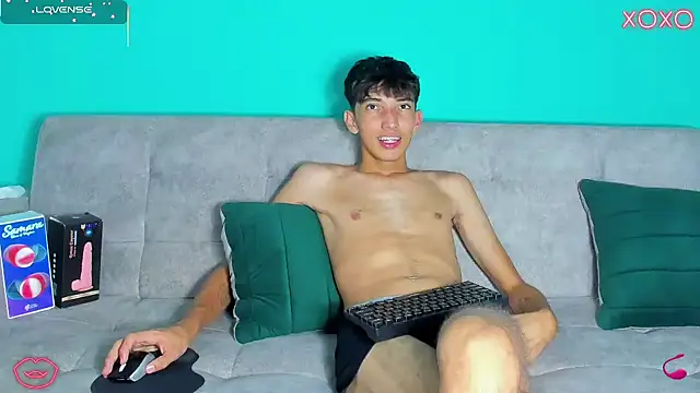 Snapshot of Maikol_Ortiz chatting on October 2025 01:06:01 AM Maikol Ortiz online show from October 2025 01:06:01 AM