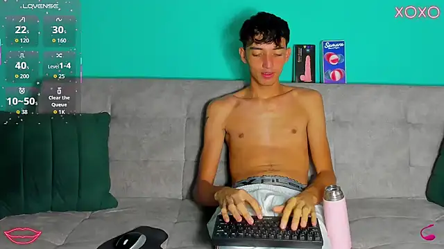 Snapshot of Maikol_Ortiz chatting on October 2025 12:28:01 PM Maikol Ortiz online show from October 2025 12:28:01 PM