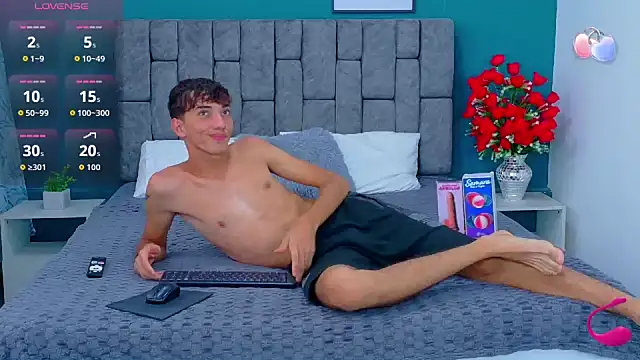 Snapshot of Maikol_Ortiz chatting on October 2025 02:40:01 PM Maikol Ortiz online show from October 2025 02:40:01 PM