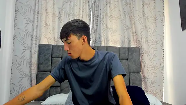 Snapshot of Maikol_Ortiz chatting on December 2025 12:32:02 PM Maikol Ortiz online show from December 2025 12:32:02 PM