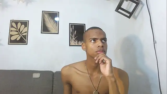 criss zuri online show from September 2025 12:17:02 PM