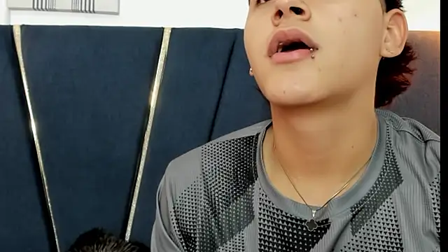 Snapshot of zeusapollofuck chatting on September 2025 07:04:01 PM zeusapollofuck online show from September 2025 07:04:01 PM