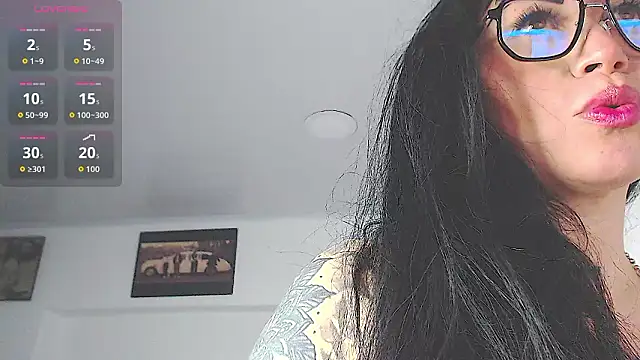 Snapshot of Vicky_hotmilf chatting on February 2026 11:15:02 AM Vicky hotmilf online show from February 2026 11:15:02 AM