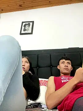 coupledesire18 online show from October 2025 12:14:01 AM